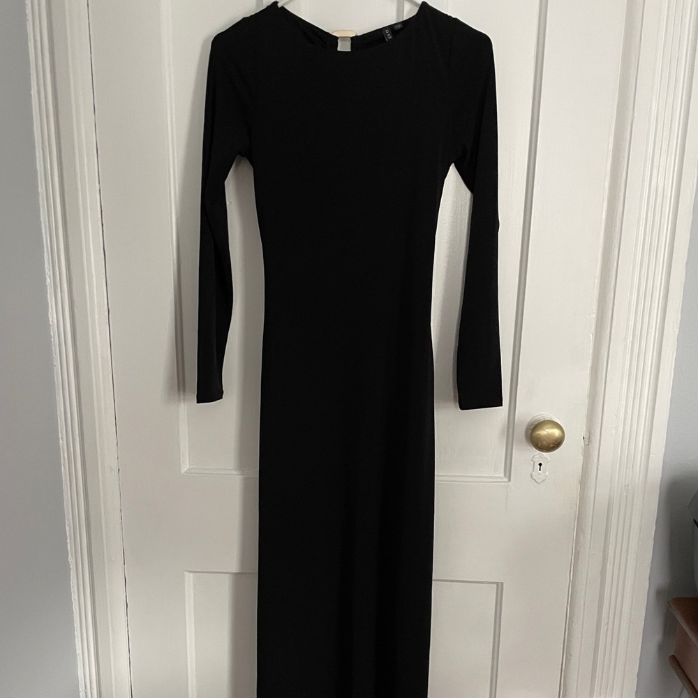 GUESS Backless Open Back Long Sleeve Maxi Dress Great Halloween Costume